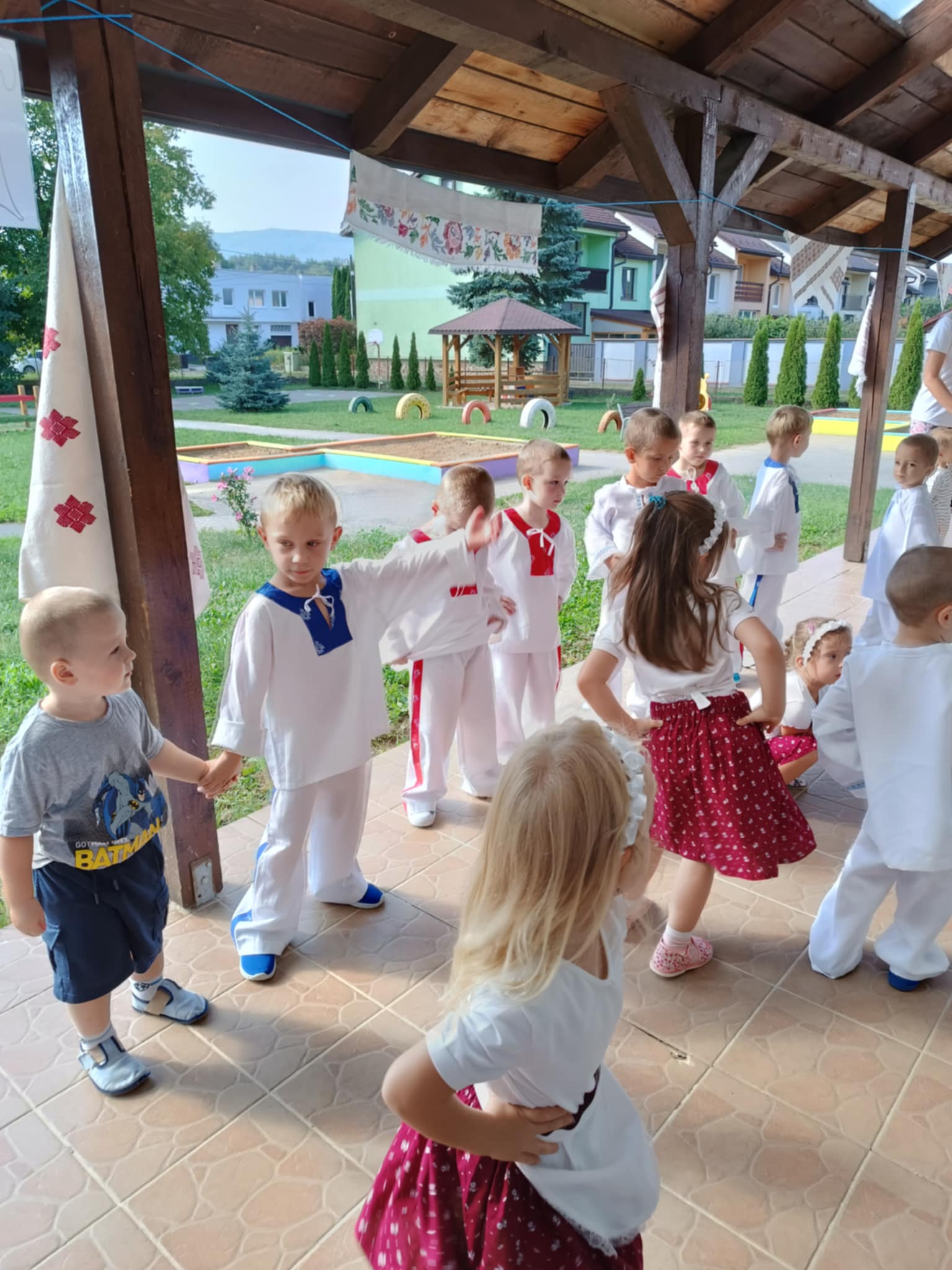 4c7c9d94-9e29-479a-9a49-343fc3c1749e