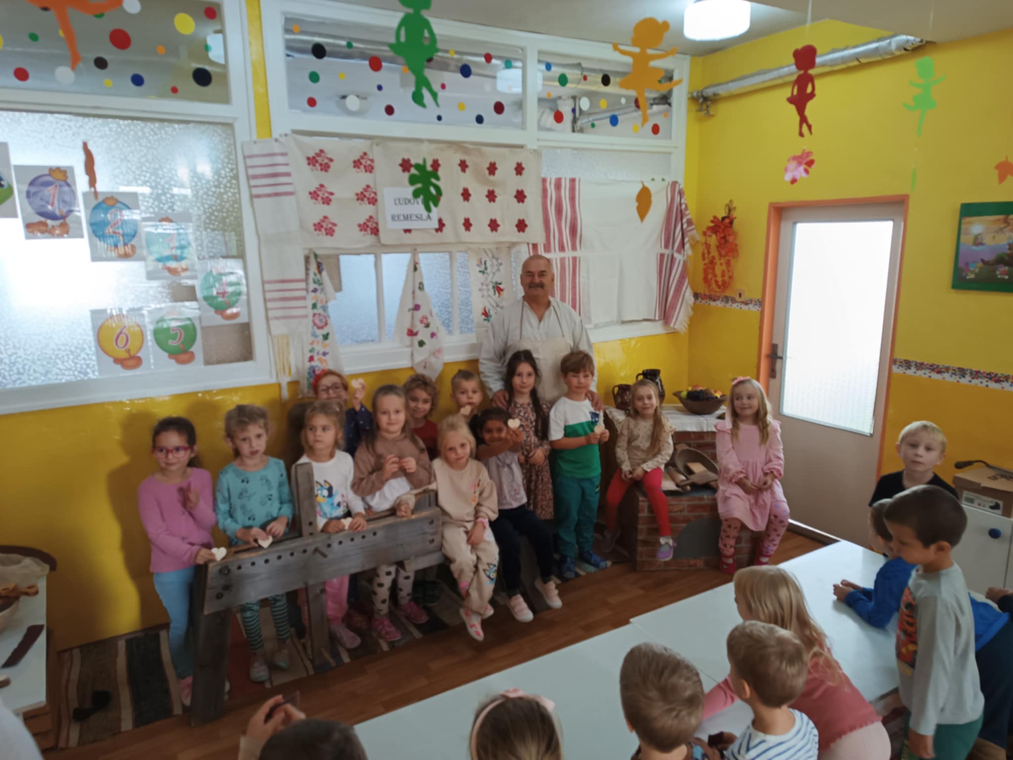 fe6a9658-968c-4ca2-907c-ca71d933ee4b