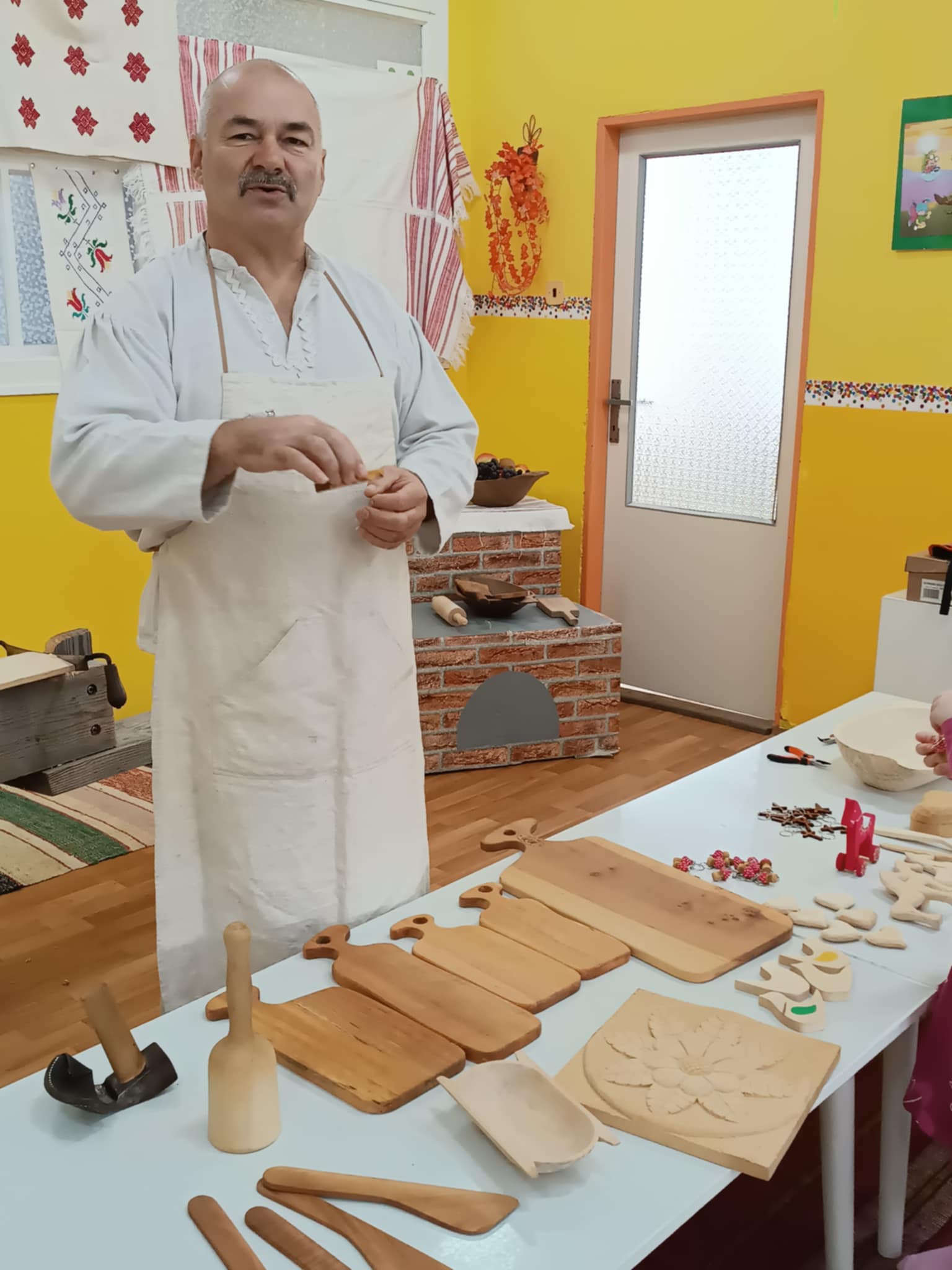 08f0389f-b2b0-4e04-bd03-45a75949cd6f