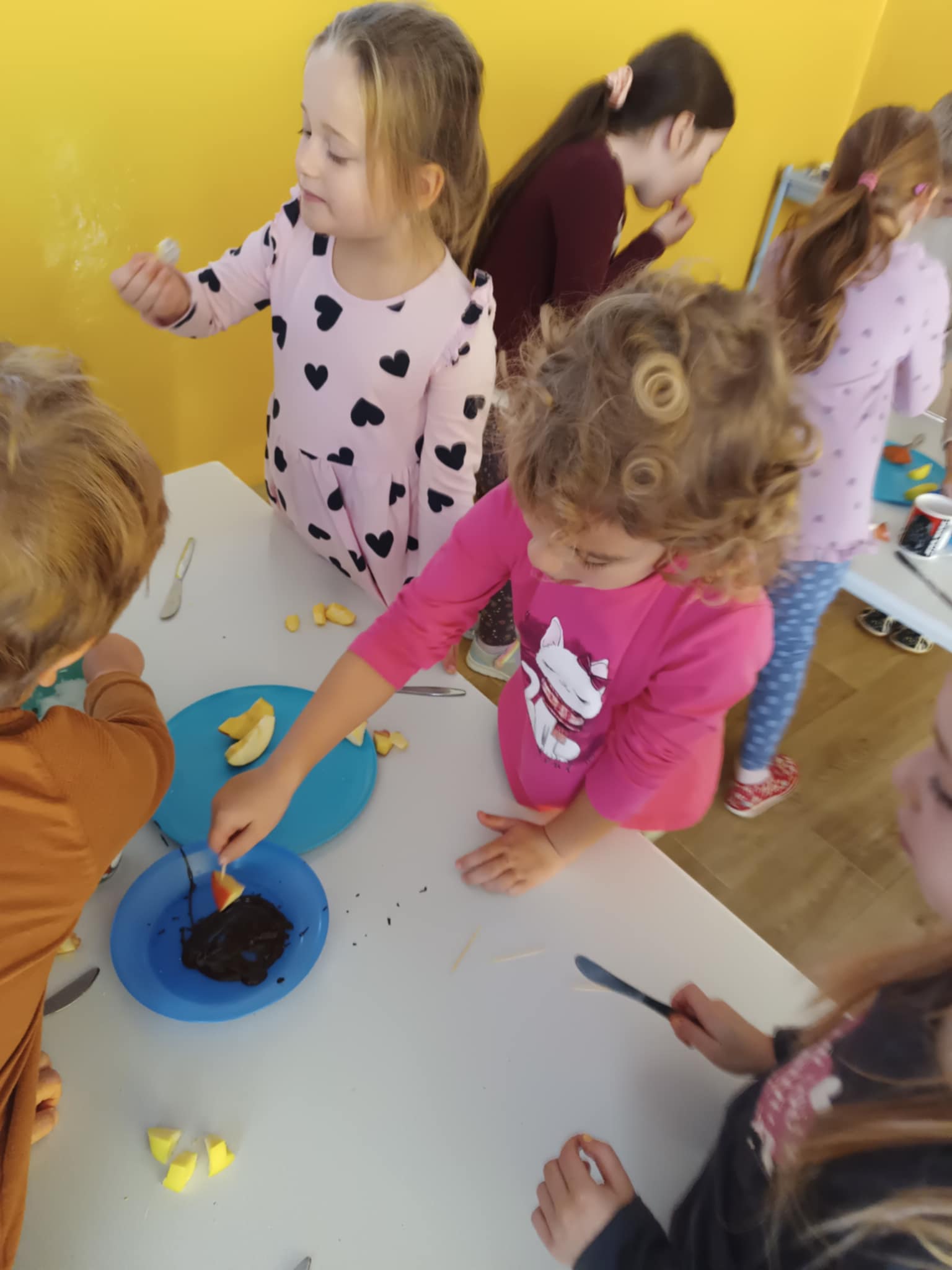 63bdeeda-5298-469c-8e31-2b9602dd70f4