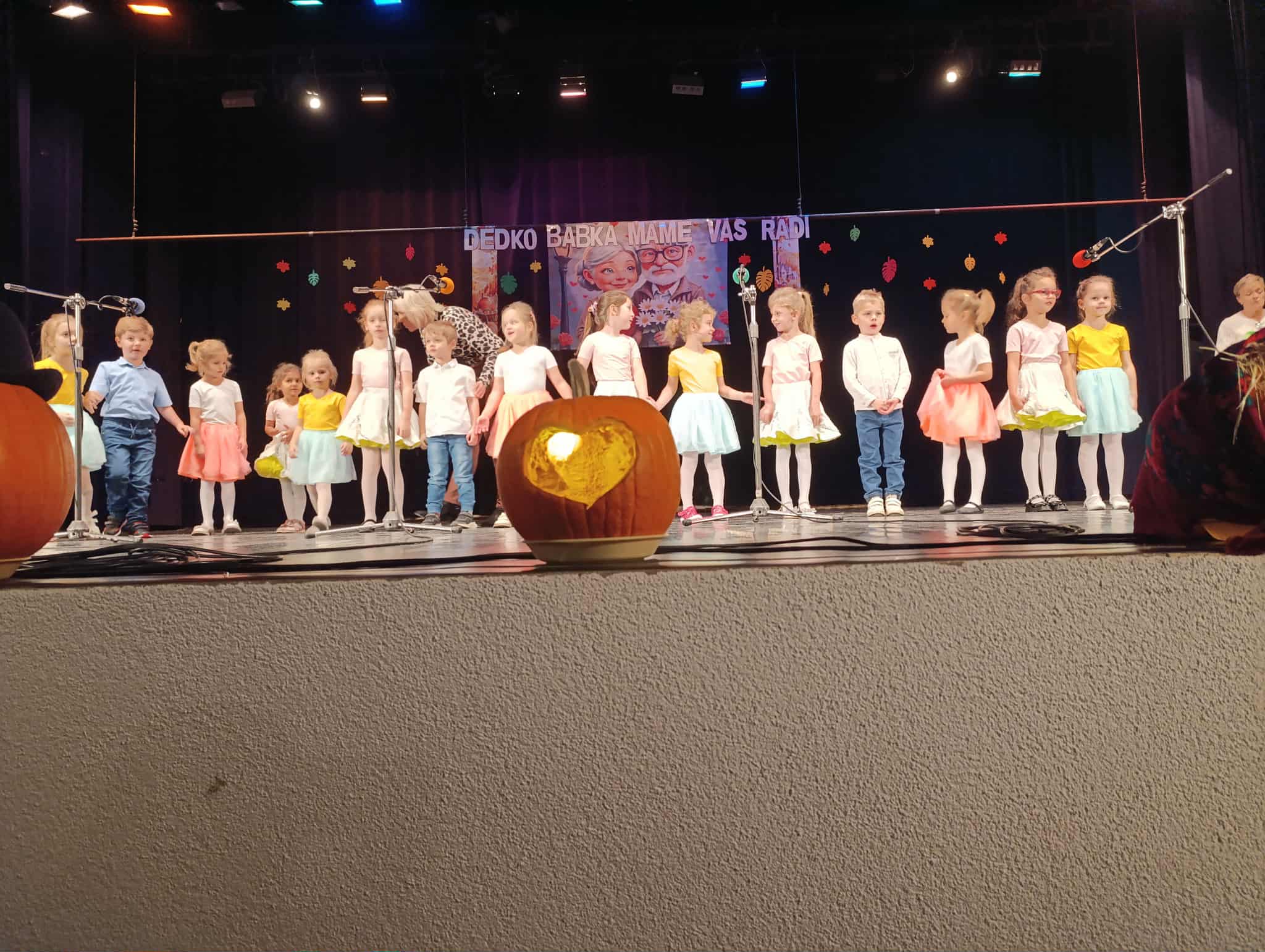 f7ed7008-9376-4305-a1a6-63df887dfbec