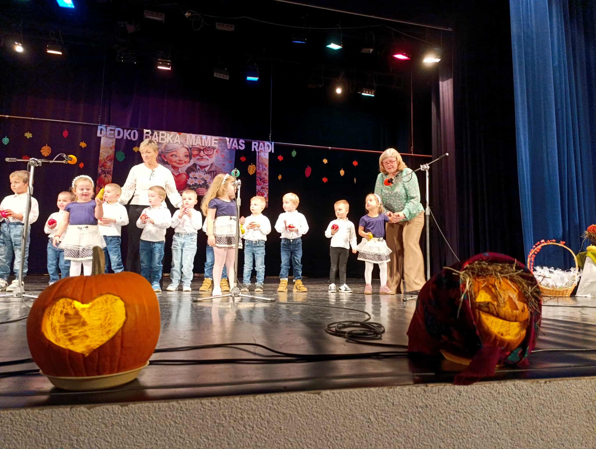 379f5ec6-b6a8-4e3a-9c52-87092315cc54