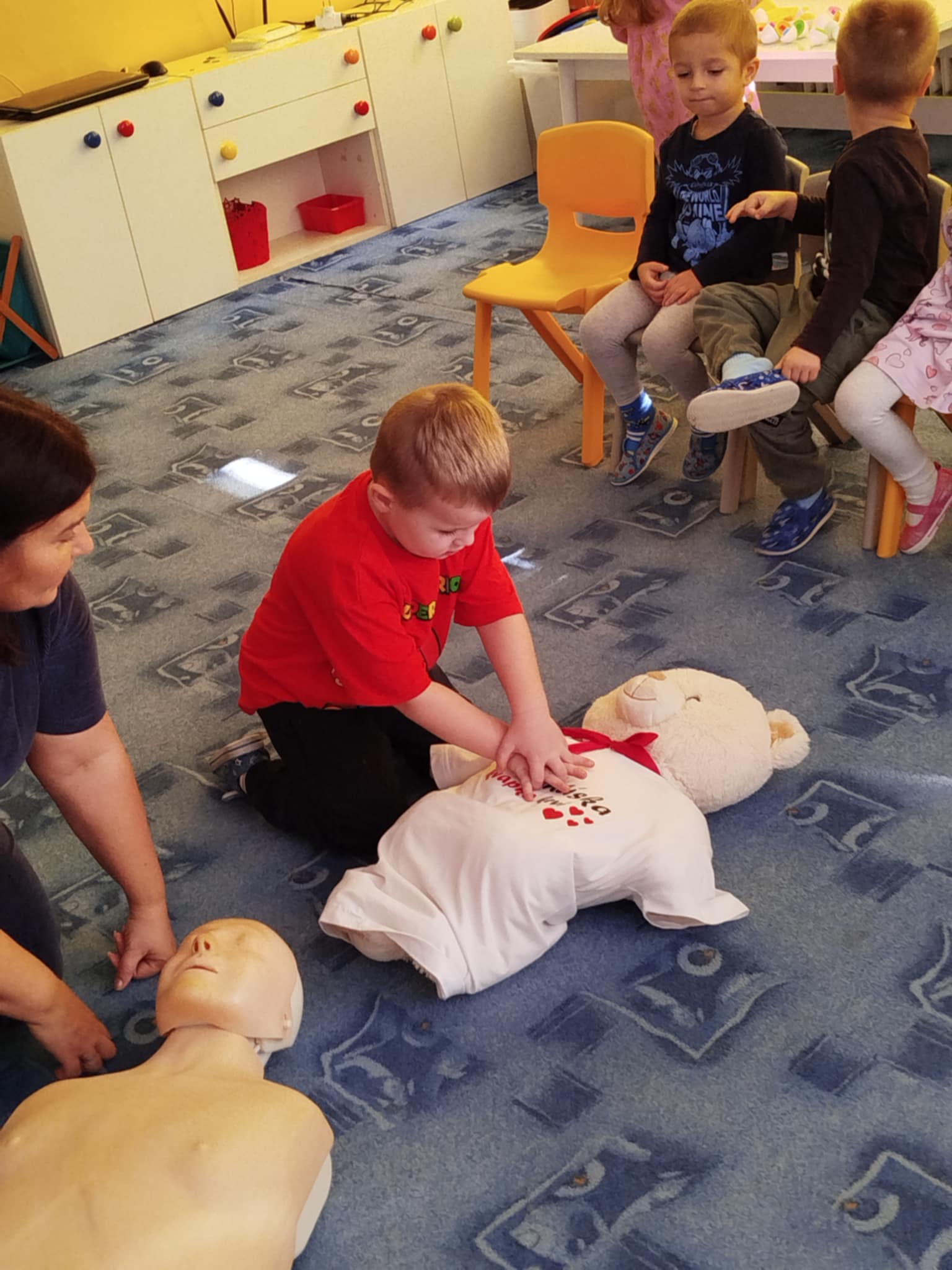 e264138b-4b2b-43d6-b949-f75674a3de40