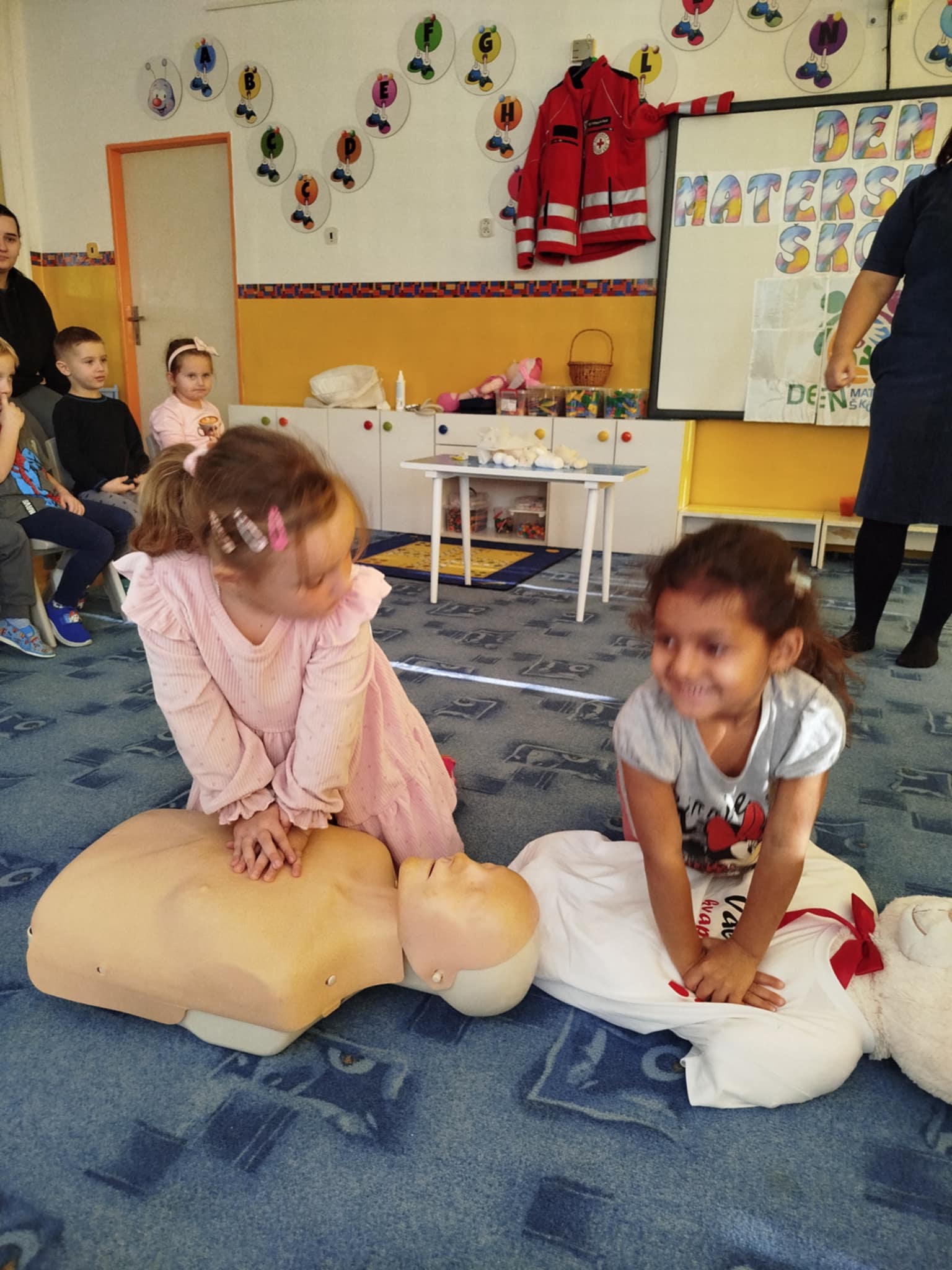 6ecd40ec-5d6c-4a6b-9c8c-8c984a6be5d2