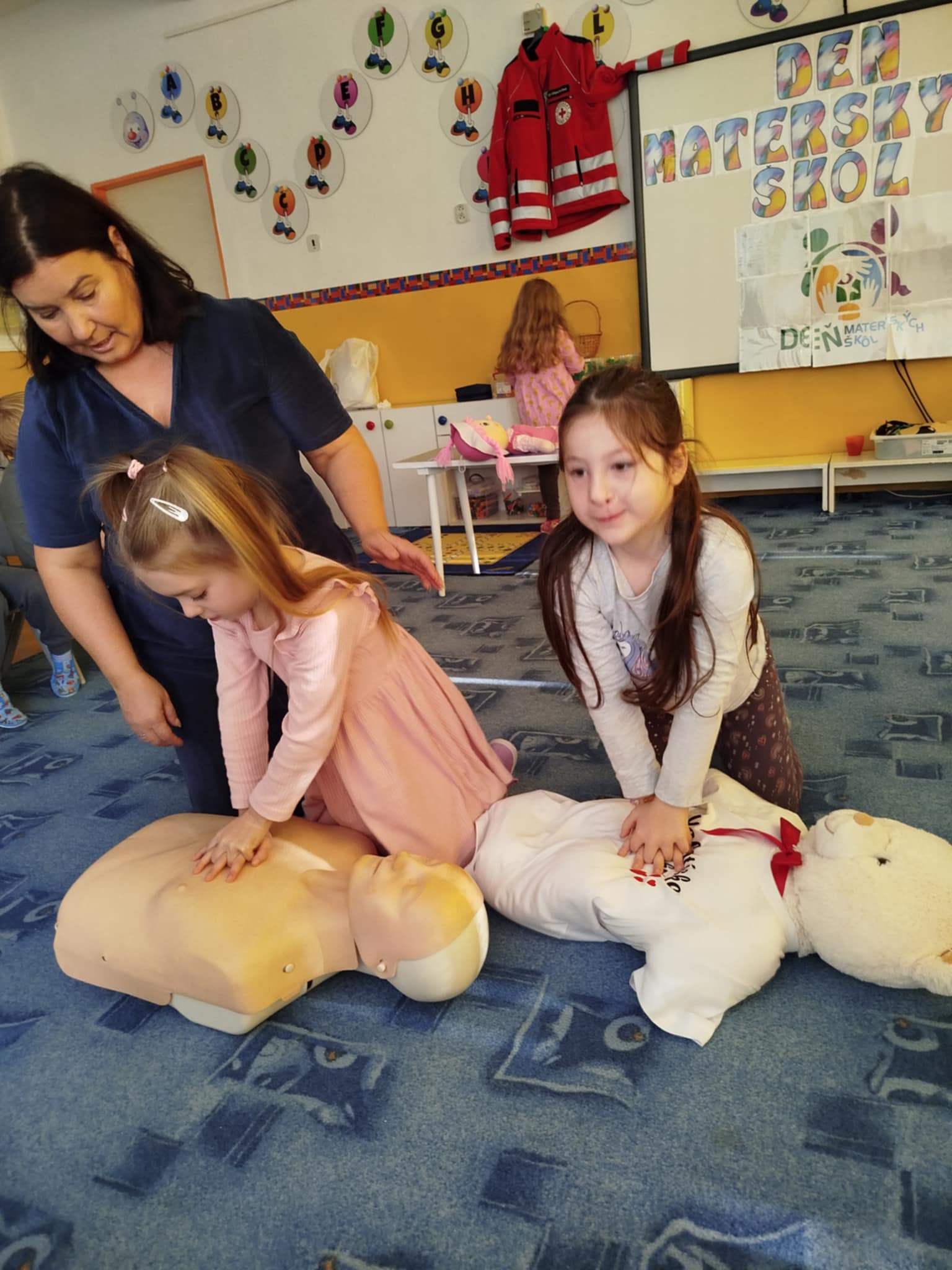 c3fd8f1b-3bdb-41f0-9e61-97706d894b2e