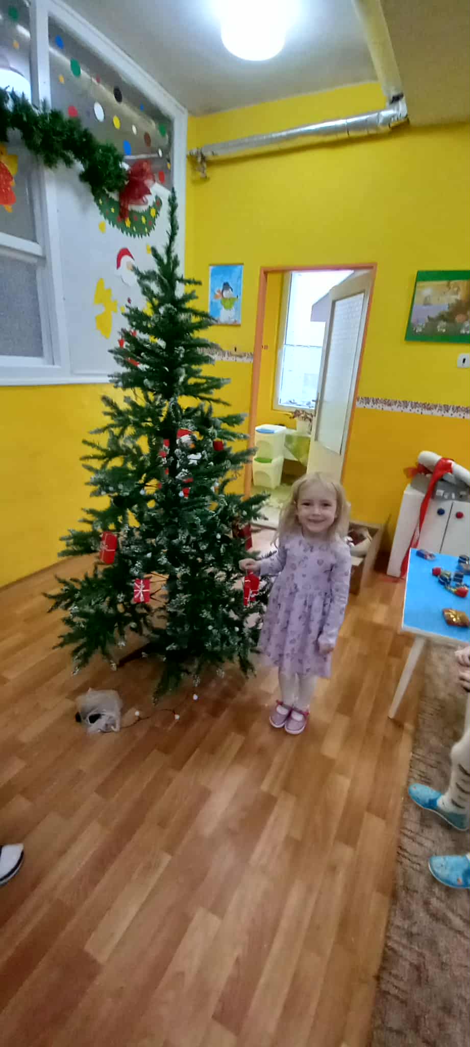 1ed9caf6-5546-4c45-ae9d-618e705fed78