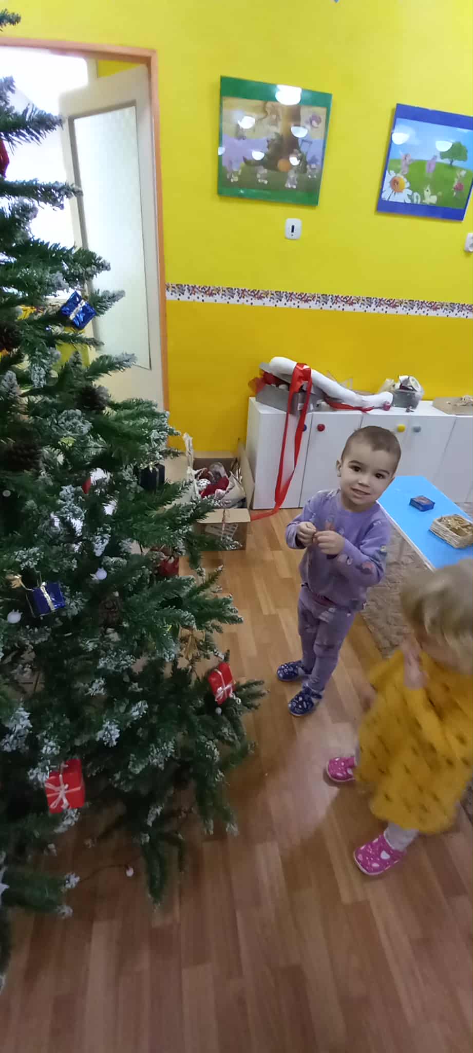 594672eb-58c9-4e7d-8f8d-d03174d28232