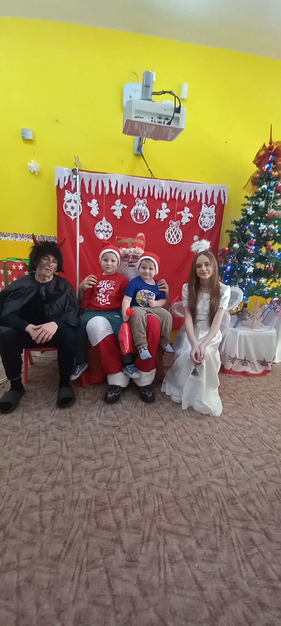 2d9f12da-aebd-4474-af39-b60b665db1e5