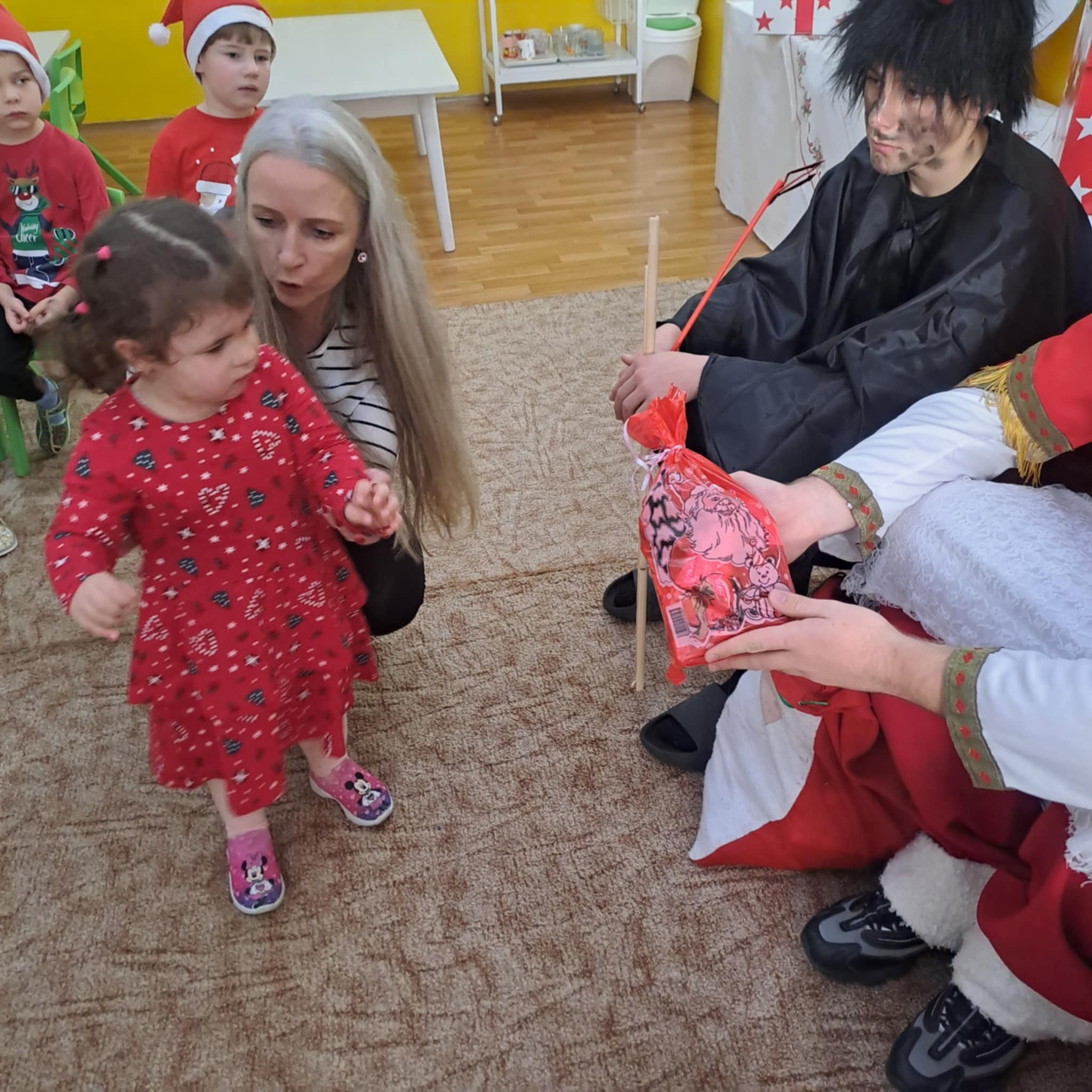 8d4fce25-d9af-4a5c-b0f9-bc267e3eaf4e