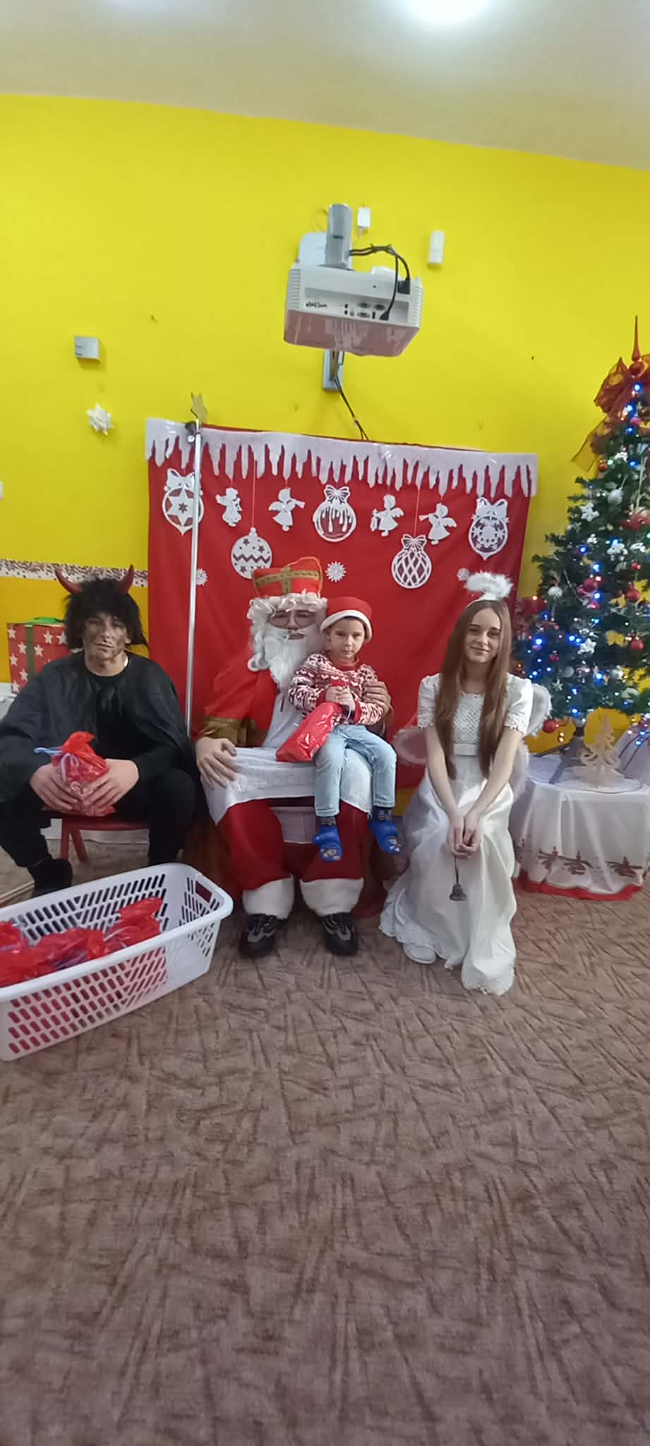 96dd532c-fc21-44b2-bbf9-4a15e310583f