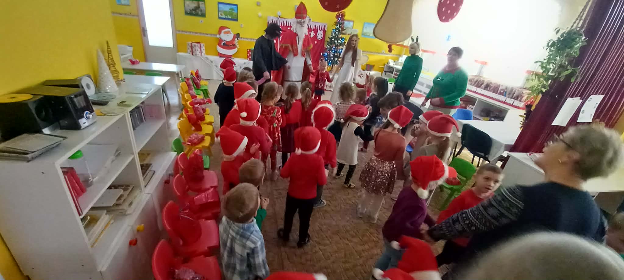 c99c800e-5a2a-4106-8aad-44f6a7af9fb0