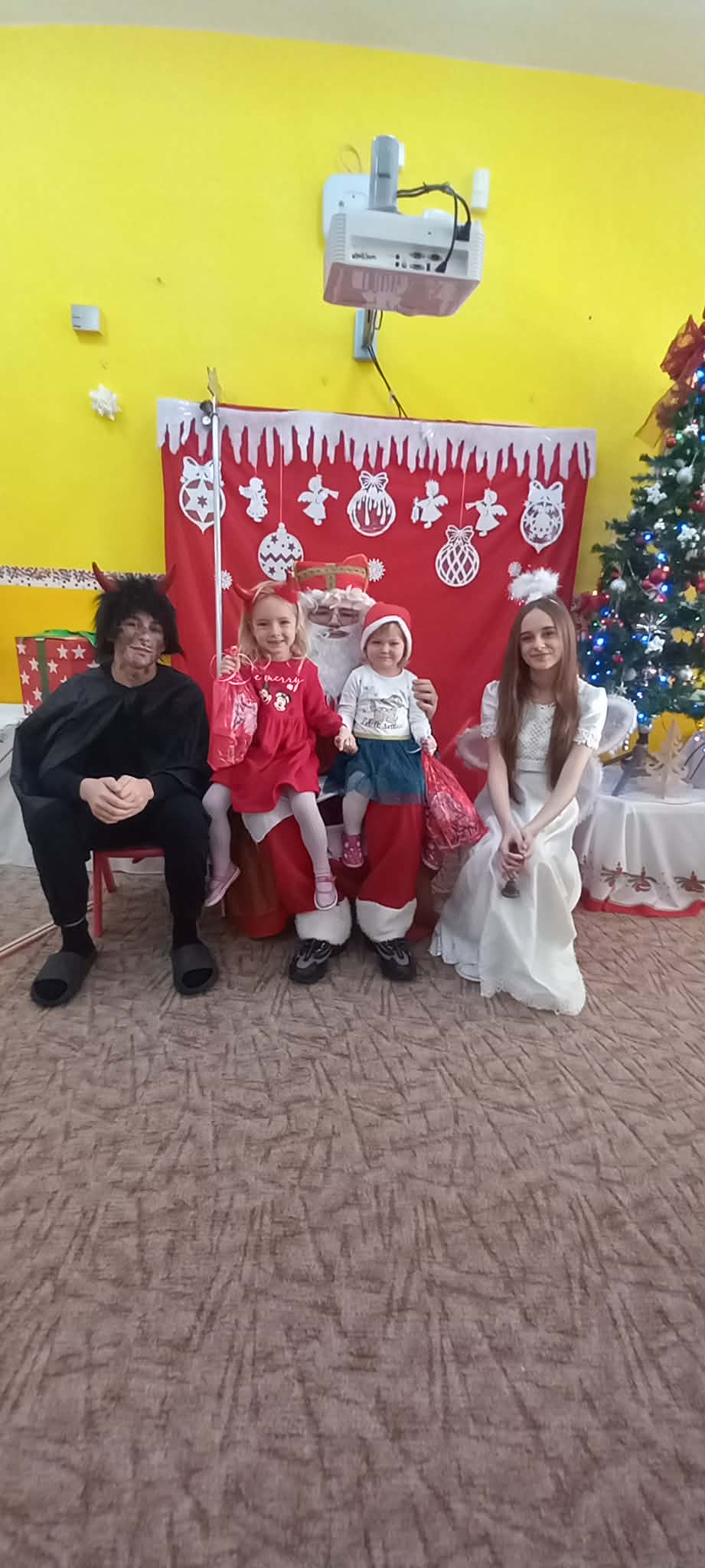 c8832f9d-4f65-4aeb-a38f-4cef72003e8d