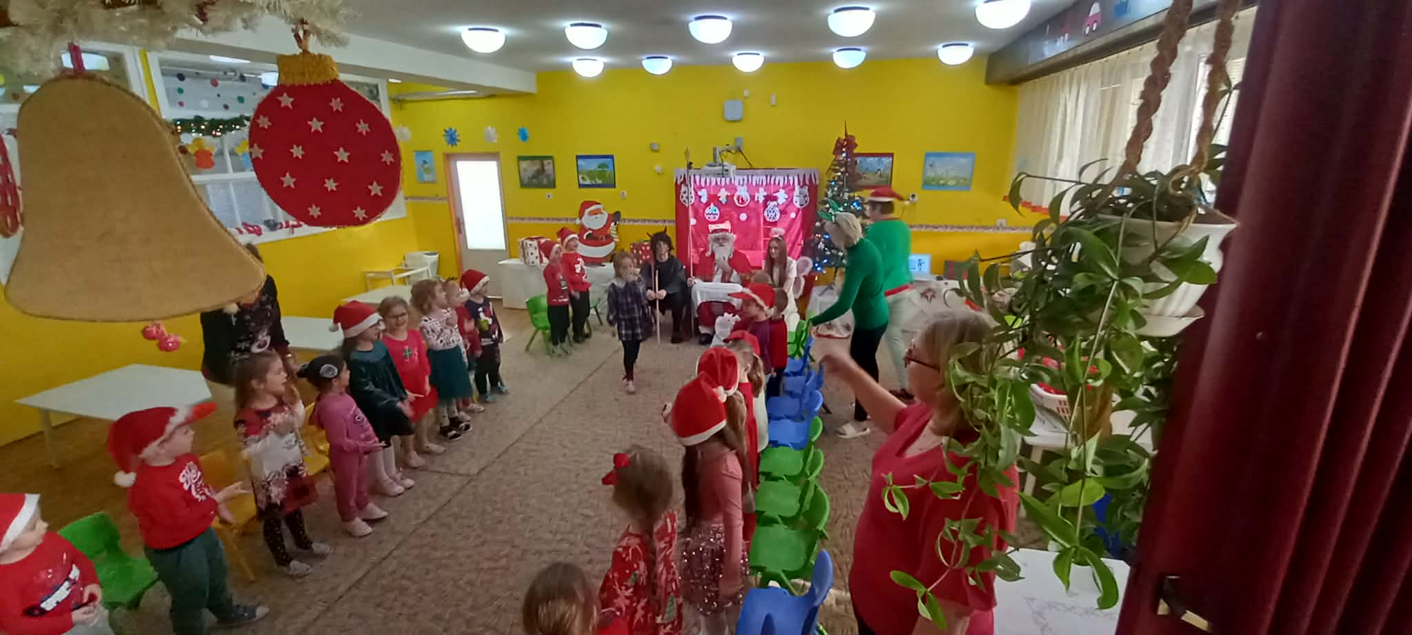 db85a3ec-9dd4-4b8d-a94e-a7d7cec913b4