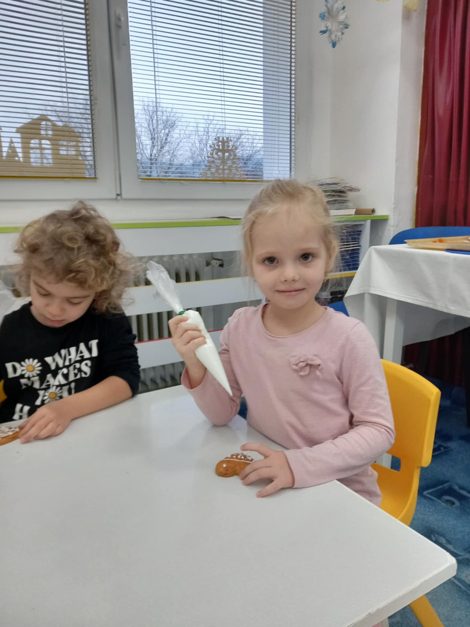 f74896d8-5e31-42ca-9129-bd9717d5a918