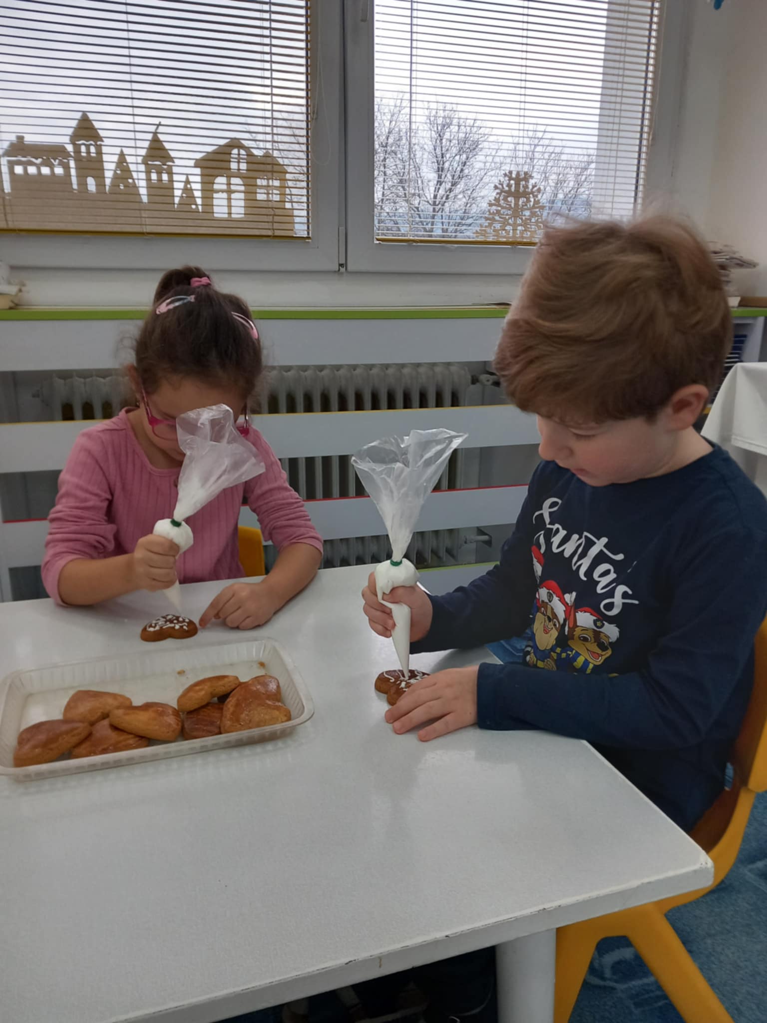 6112733a-80a7-4811-bc4d-46317bc40918