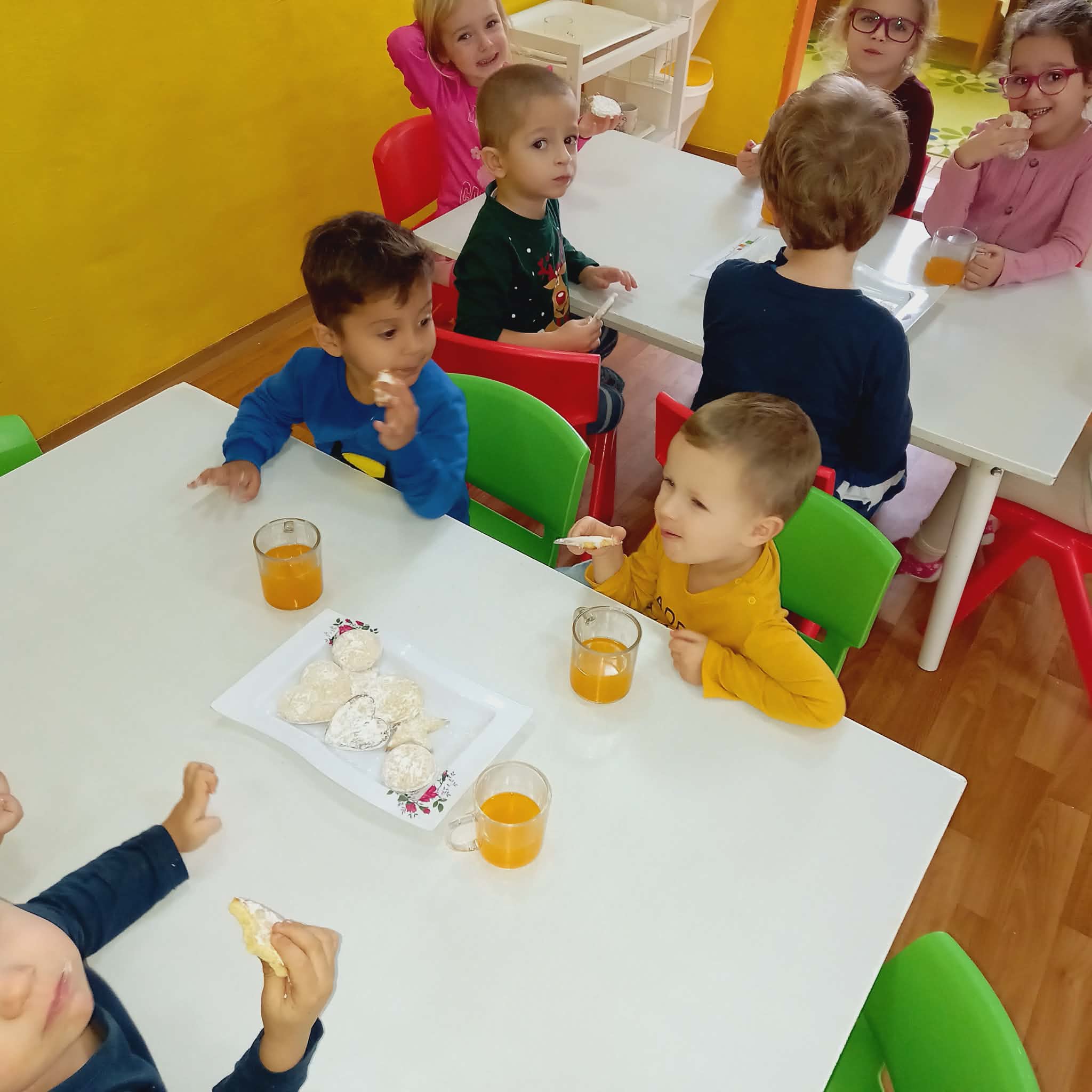 872301a8-5256-442b-8a6b-e6c599090b22