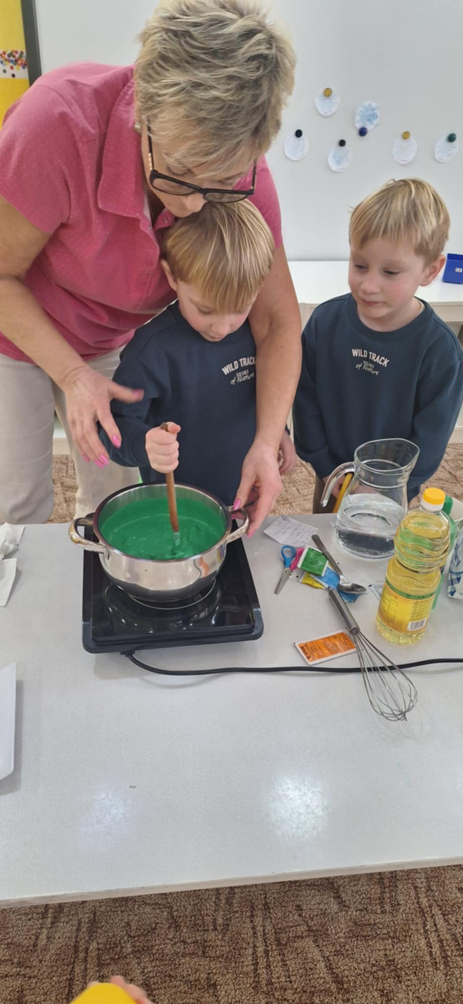 db1aa5ac-cb20-41b0-b874-d7a1bf302891