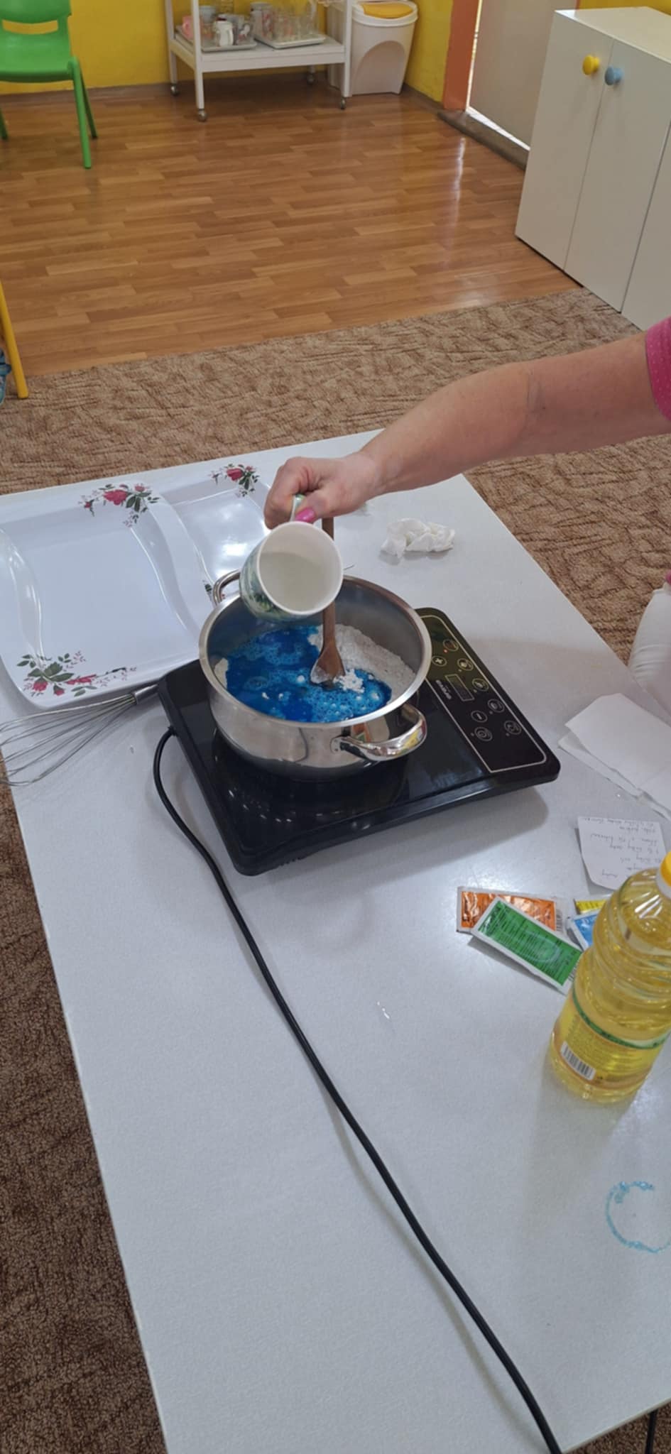 b9d8f453-337b-475e-bbd7-c914650a08d6