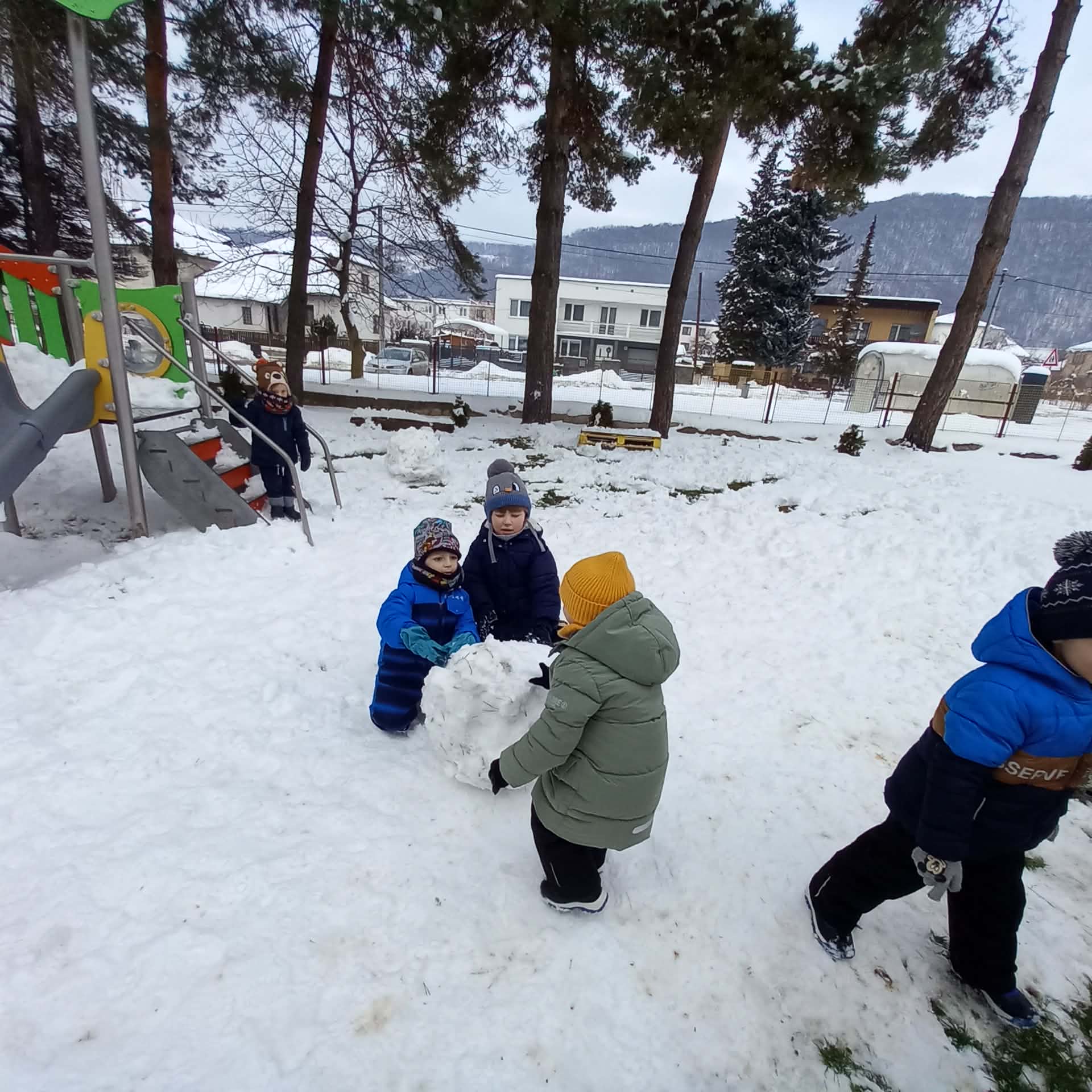 613529847_2047740716070730_813127478645780113_n