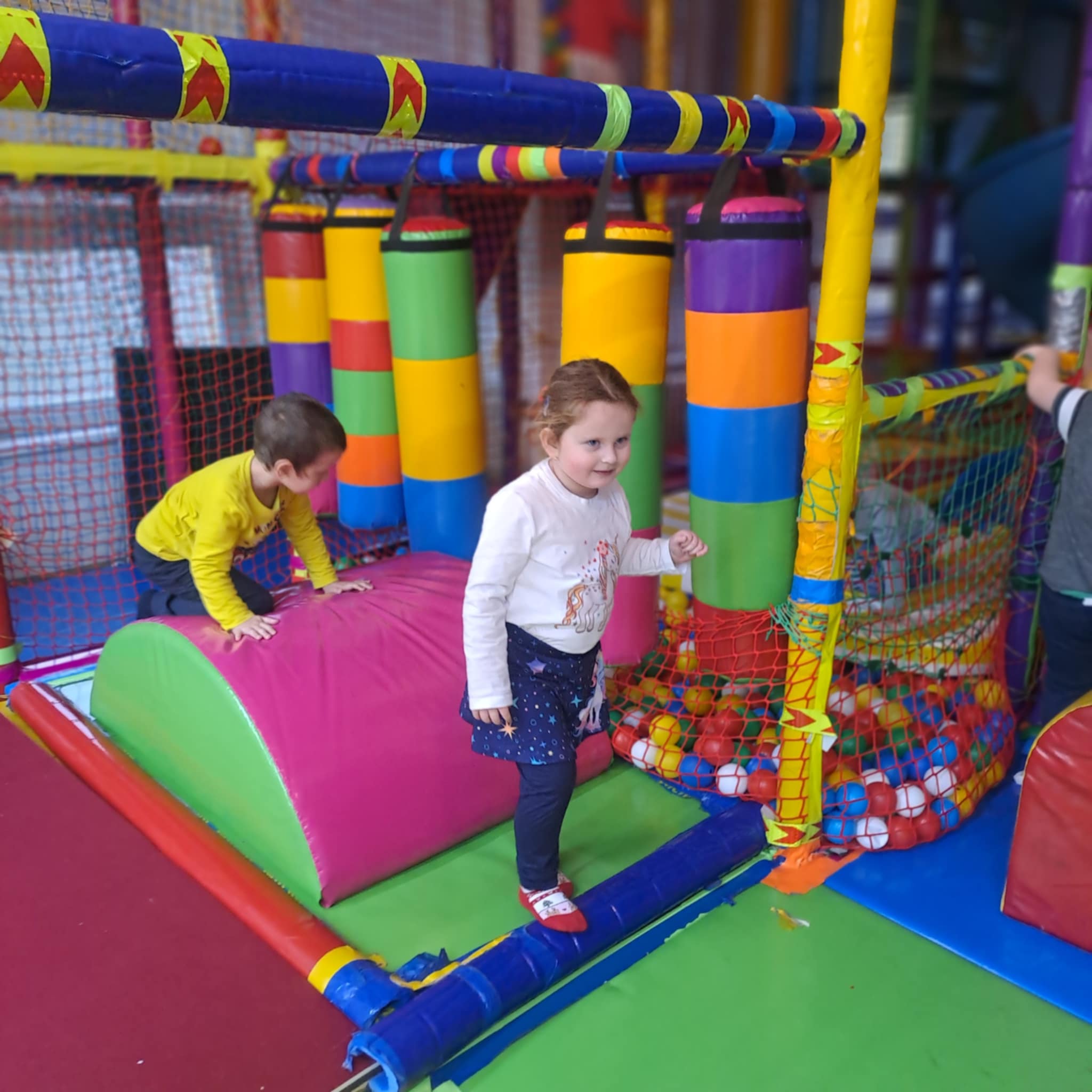 e85d5e58-e6d4-4ebc-a2ba-c167771baa09