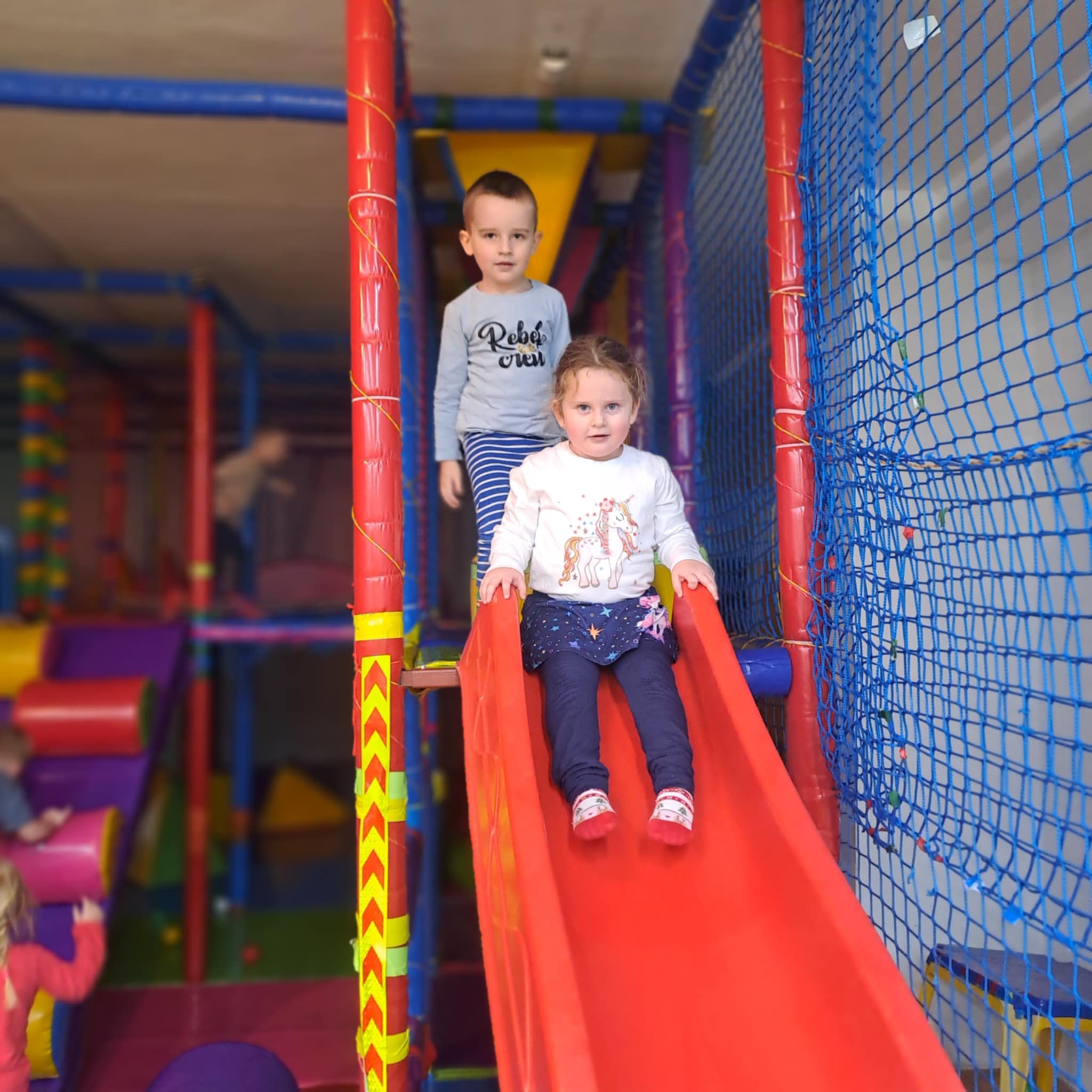 01b27704-f249-417f-abf3-4758f7481f7e