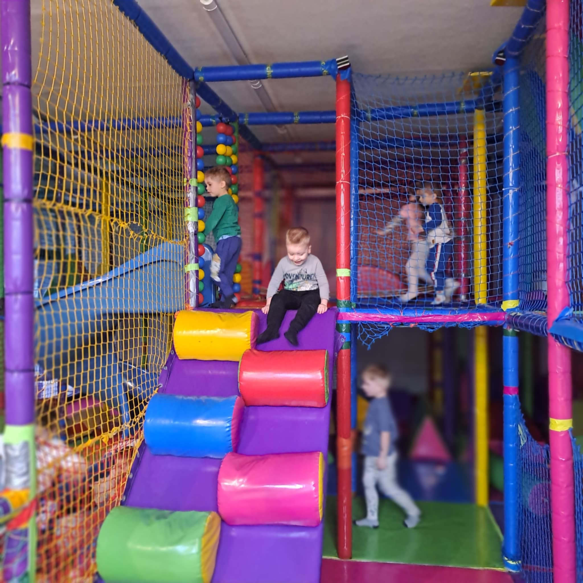 b6661e2b-2bb0-422e-b615-dc5657c4ca81