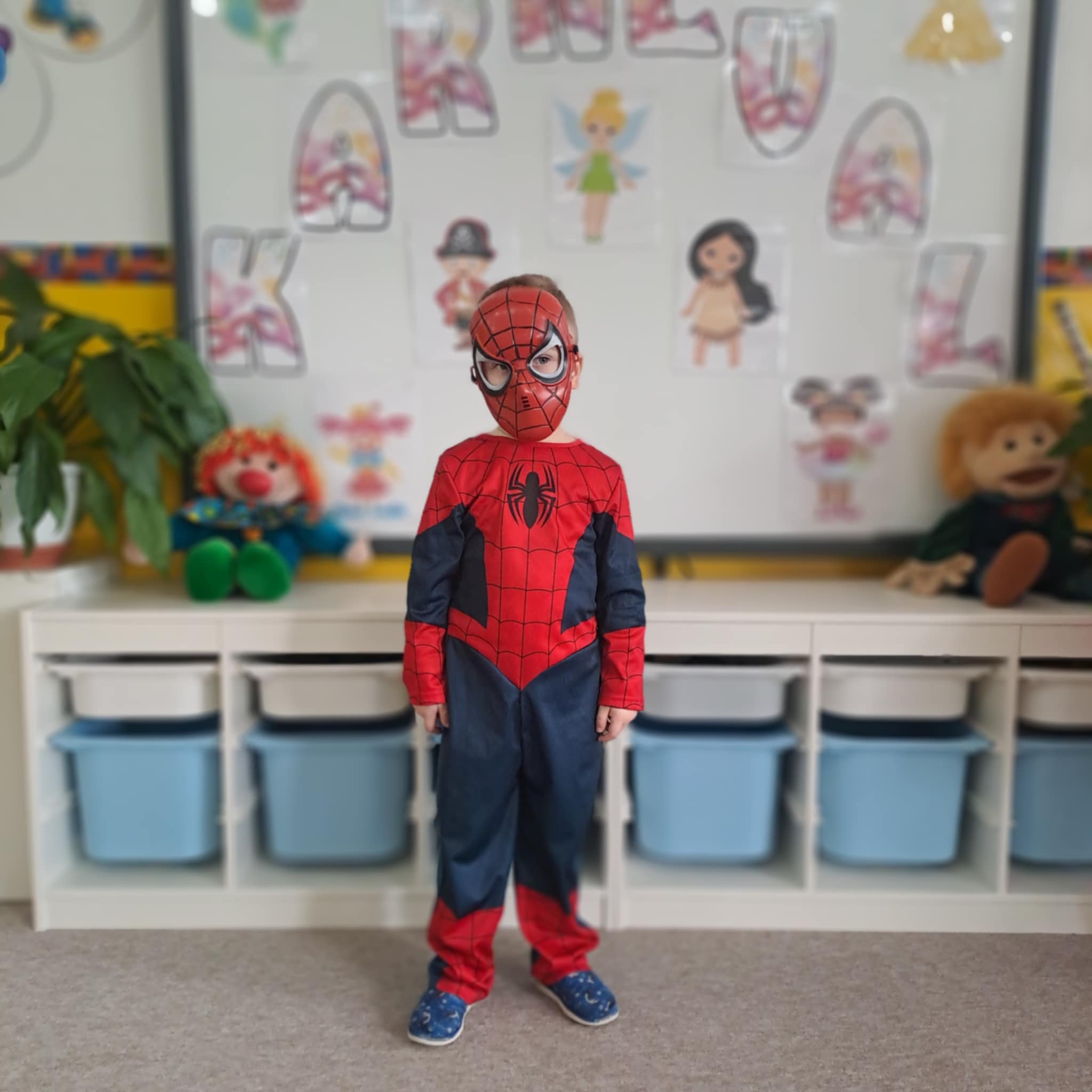 b5b3fe54-44e0-4686-bfff-4419d921304d