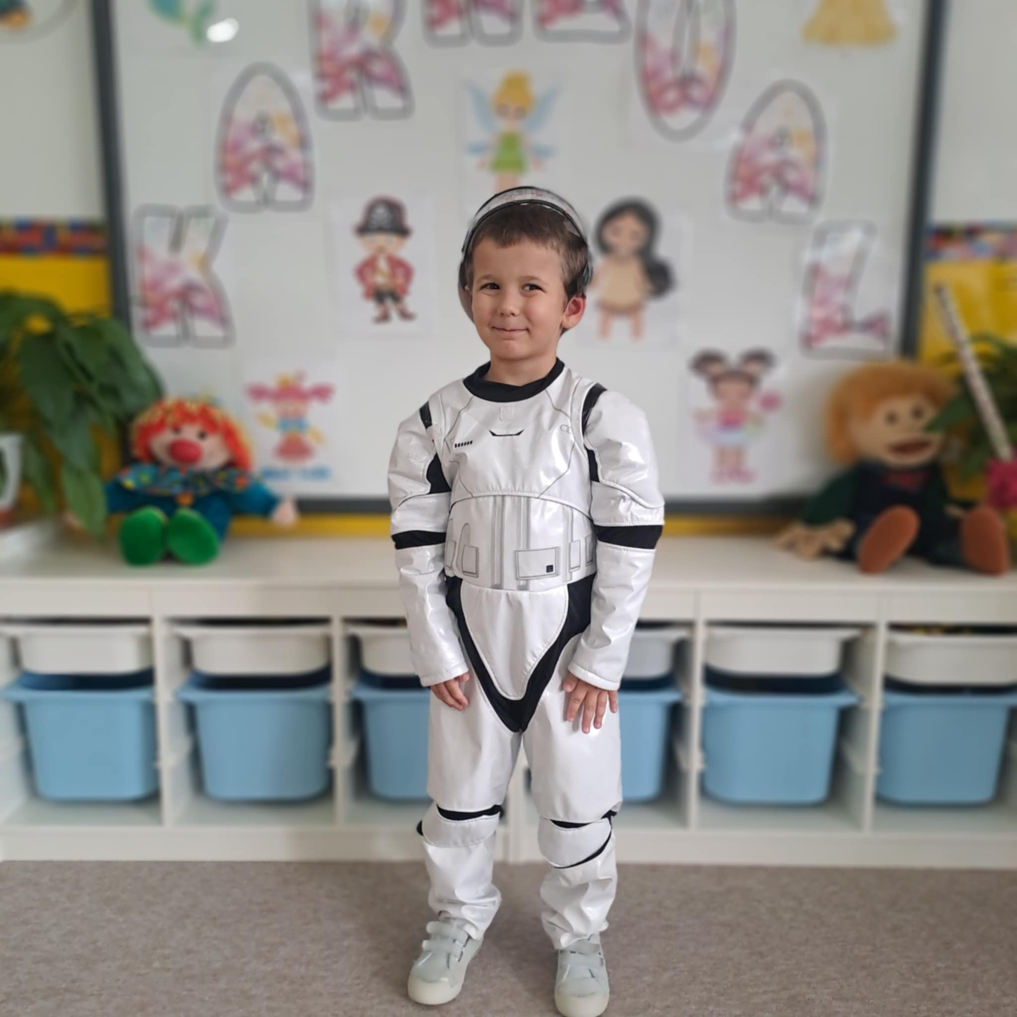 e5a8778f-9257-46fb-b8bc-d31830ba6d47