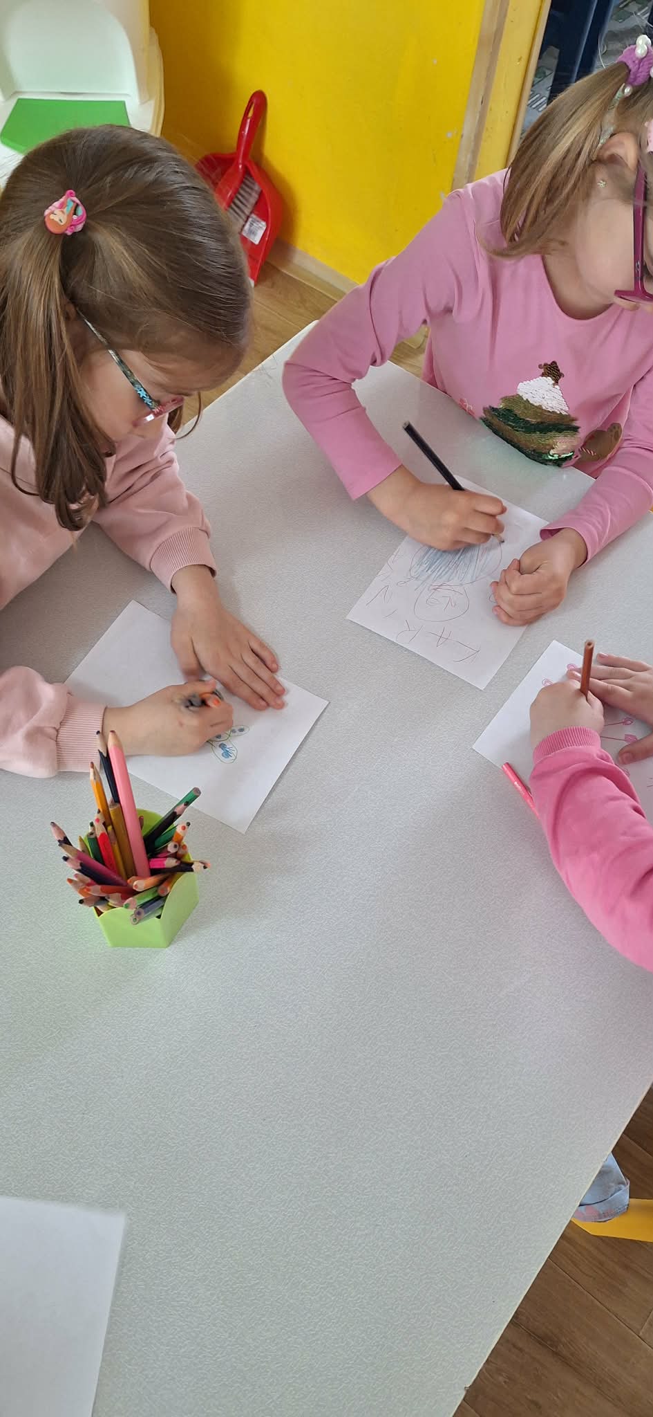 011c2225-bdd3-4417-9168-8acb85b7c6d4