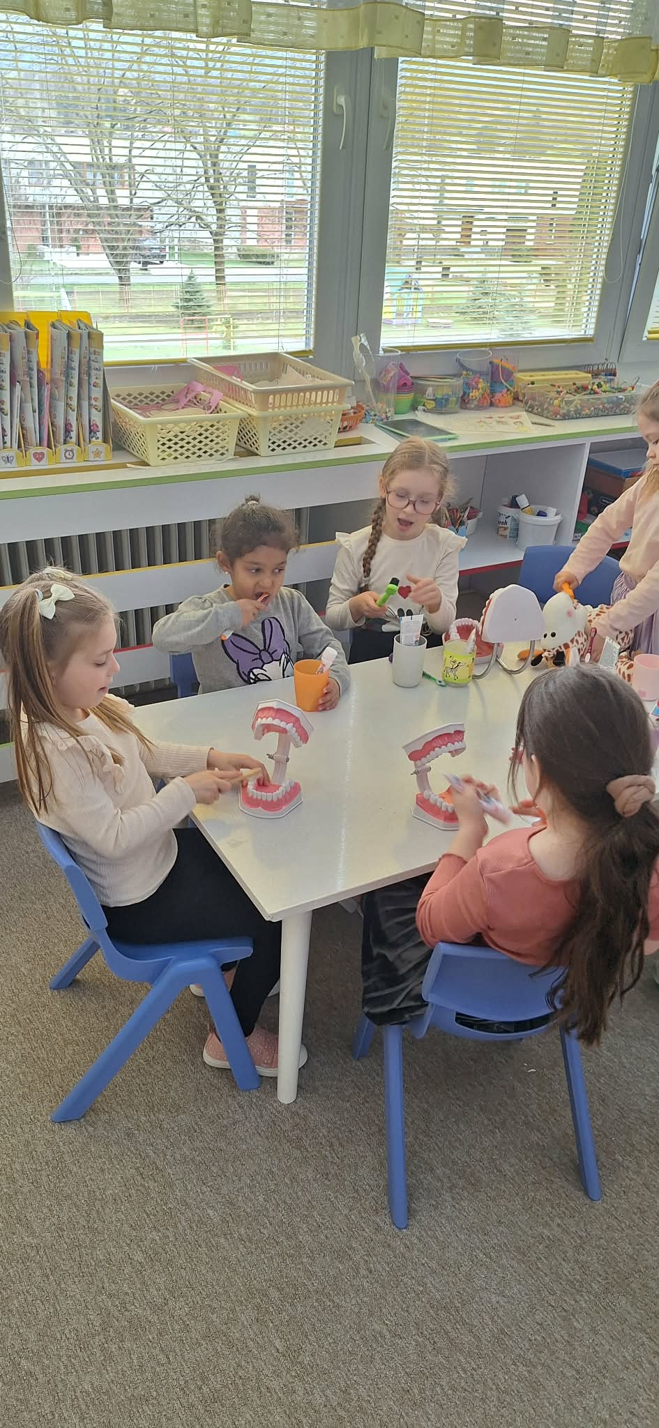 ab993193-9f7d-4fab-a949-386e10df37ca