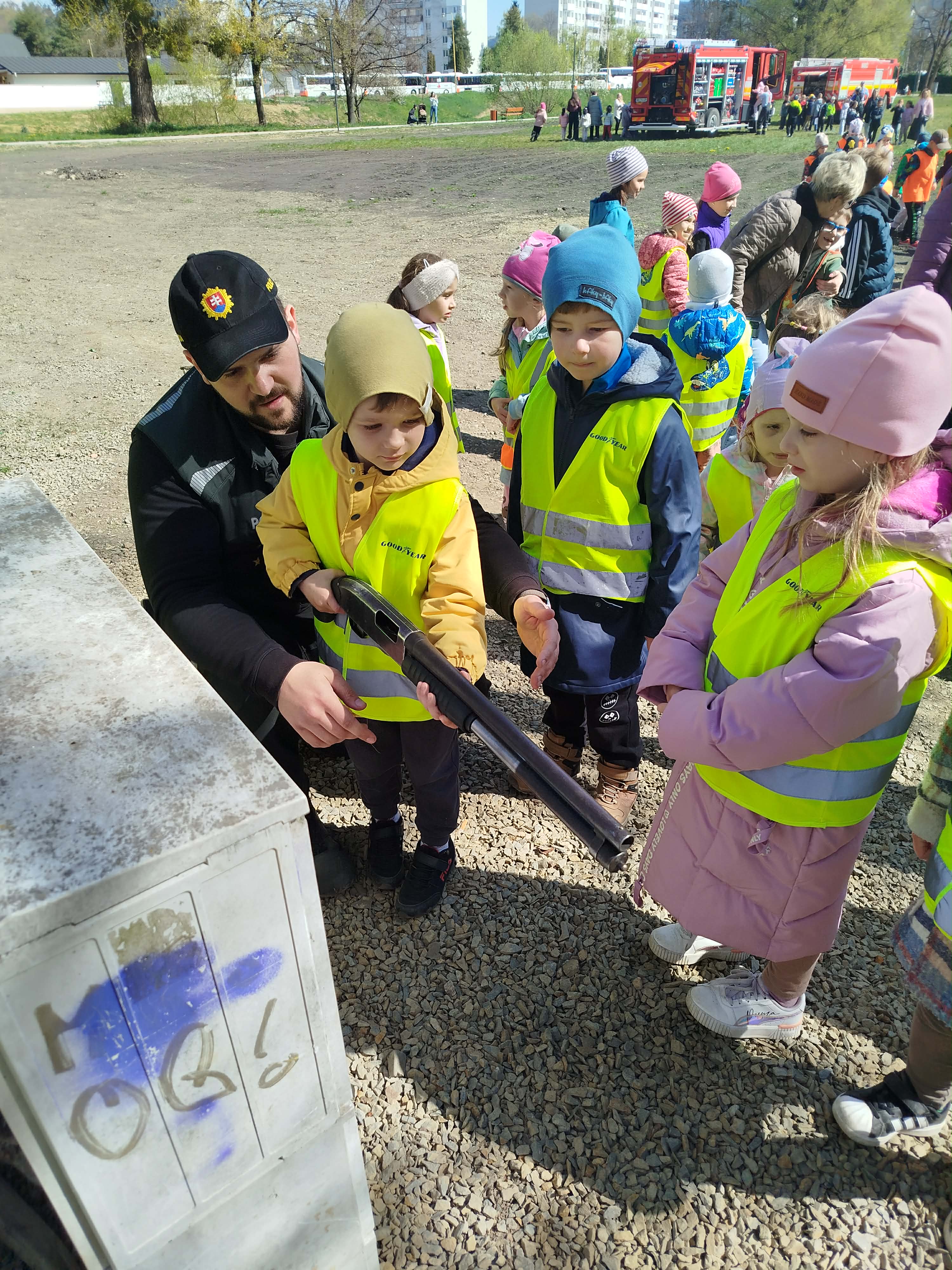 0a9df8b4-df51-4a42-a739-5c5ba48d285f